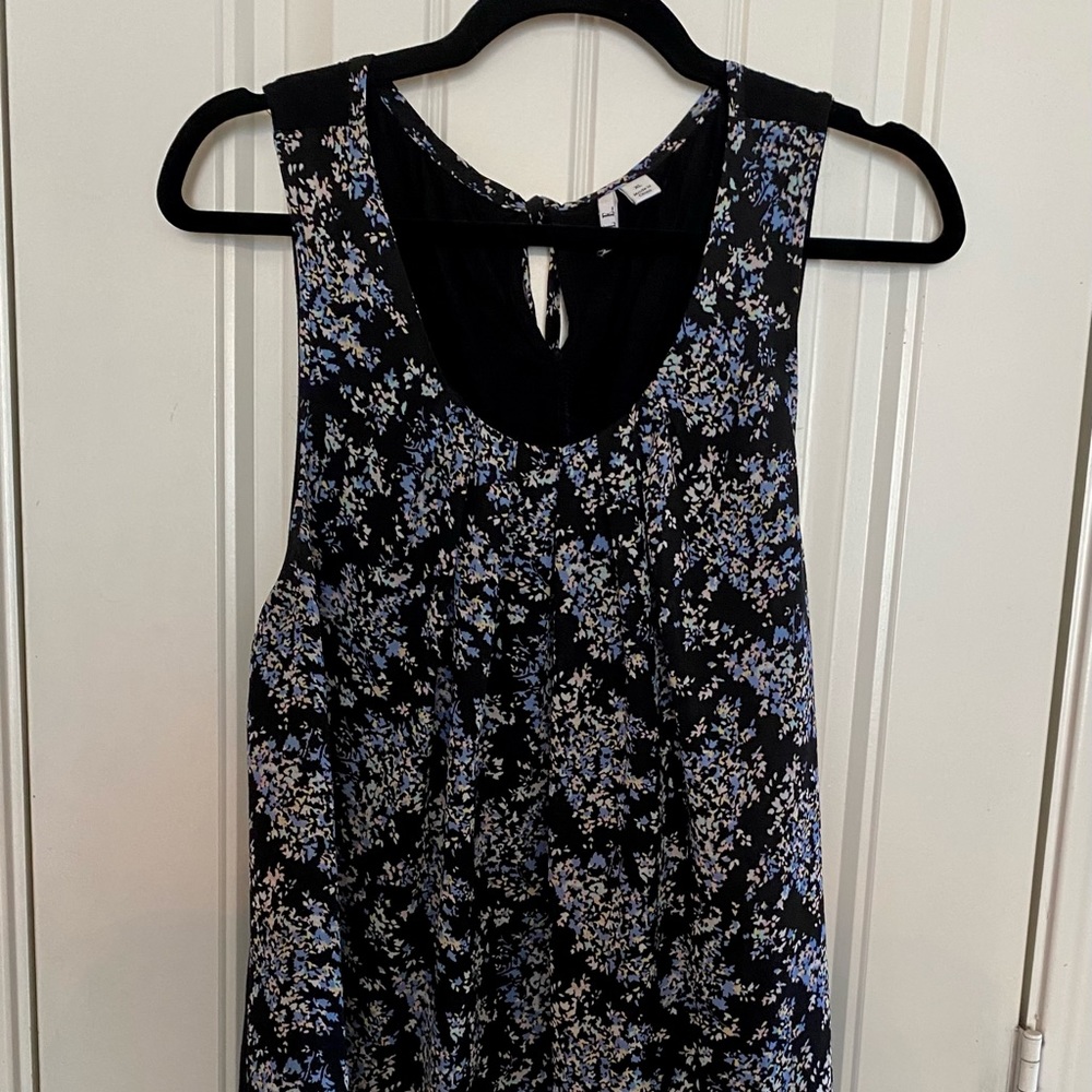 Floral tank size XL